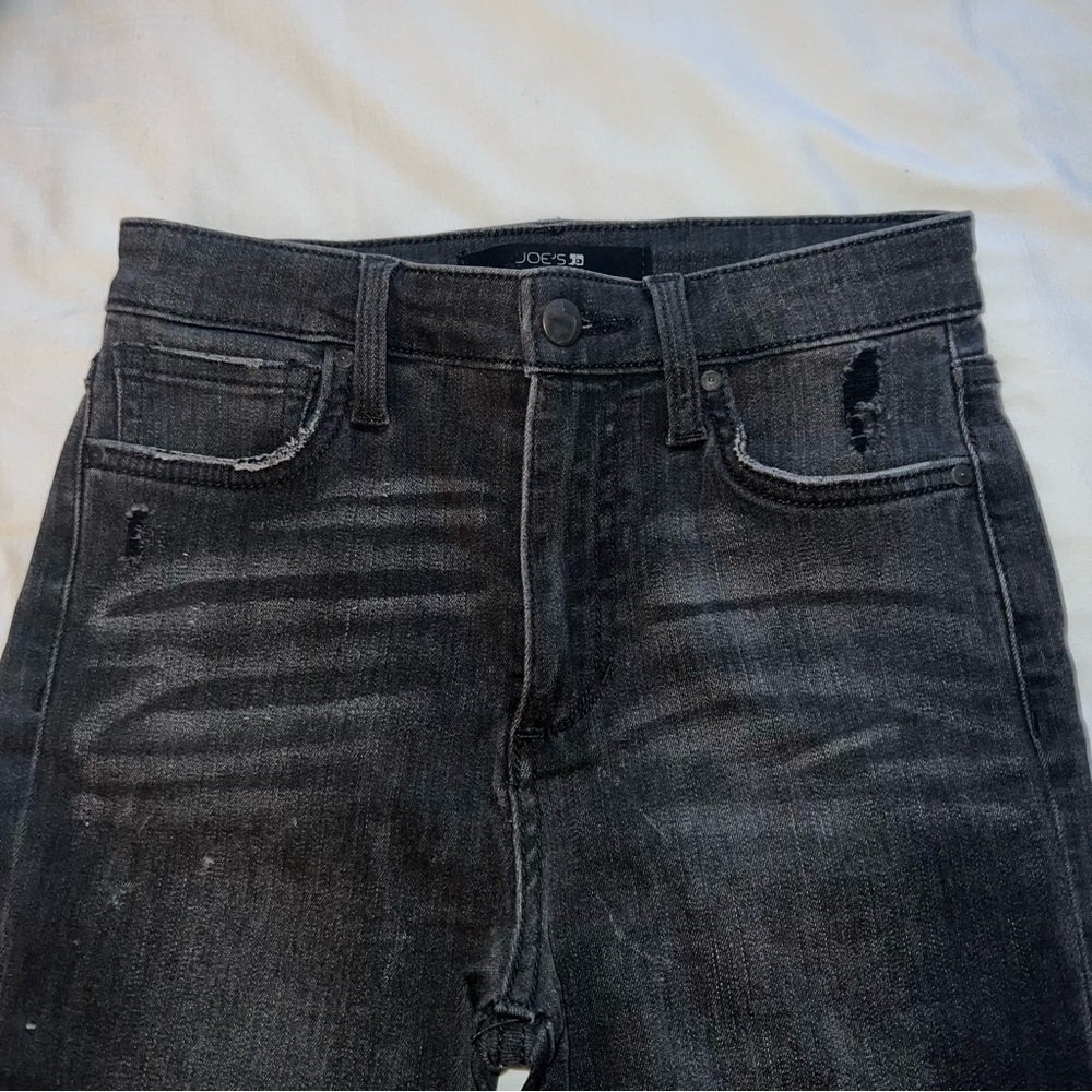 Joe’s Black Straight leg jeans